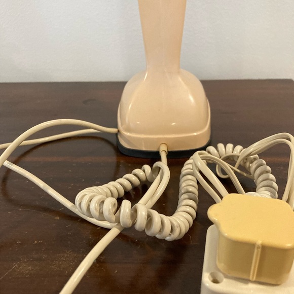 Mid Century Super Cool Dial Phone - Picture 6 of 6